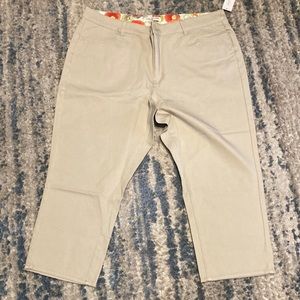 Coldwater Creek Natural Fit Khaki Crop Pants Size 16 NWT